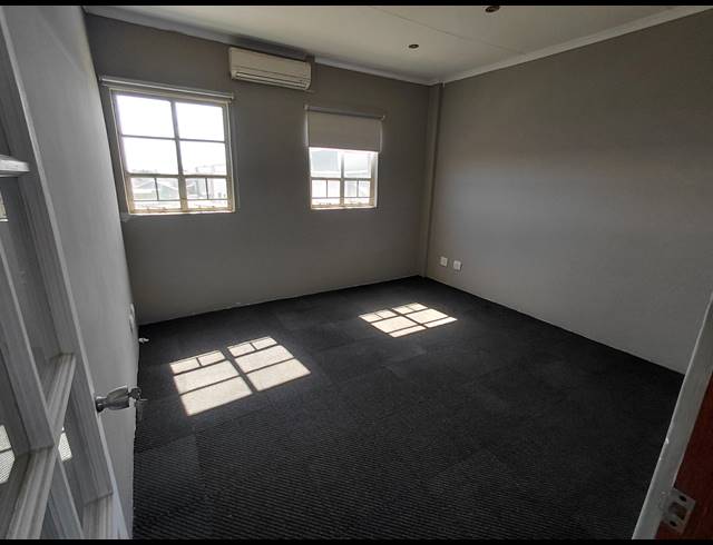 1,292M² OFFICE FOR SALE IN GRAND CENTRAL